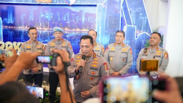 Continuamos llevando a cabo la predicación de la ley en Continuamos llevando a cabo la predicación de la ley en serio