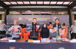 Se argumenta la trama de los hijos de los ladrones provinciales, en acción en Mal Kediri a Jogja Se argumenta la trama de los hijos de los ladrones provinciales, en acción en Mal Kediri a Jogja