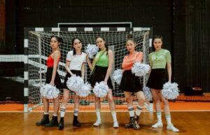 Movimiento 15 minutos al día para que los jóvenes cuiden de salud mental Movimiento 15 minutos al día para que los jóvenes cuiden de salud mental