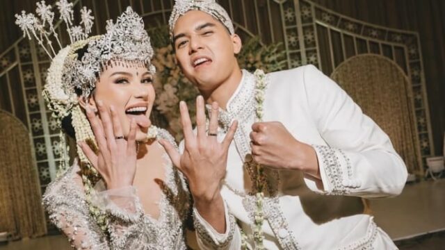 El Rumi conoció a Rizky Nazar, Ahmad Dhani Bahagia Maia Estianty obtuvo un mejor esposo

