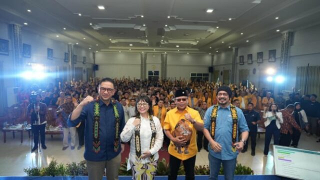 Apoyando el desarrollo de recursos humanos RI, Palmco propaga las becas de los agricultores a la comunidad alrededor del área operativa

