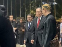 El momento de Sby estuvo presente en el evento de vigilancia de Al Ghazali Ngujuh

