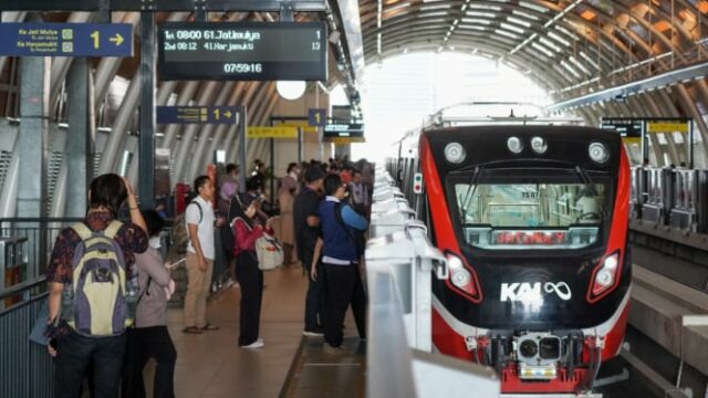 La política requiere que ASN establezca el transporte público Jabodebek LRT Passeger Jacks 12%

