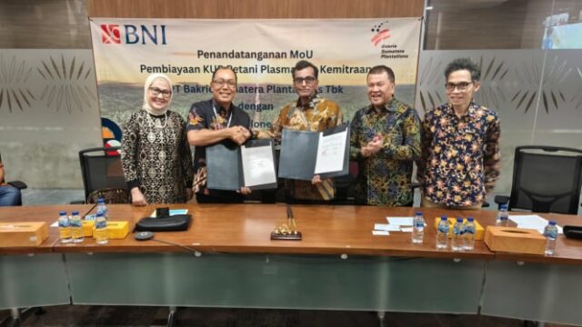 Bakrie Group Tenet Mou con BNI proporciona fondos productivos para la siembra de aceite de palma

