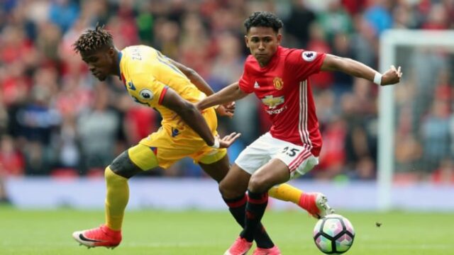 La historia de PUU del ex Manchester United Manchester United después de un club rival


