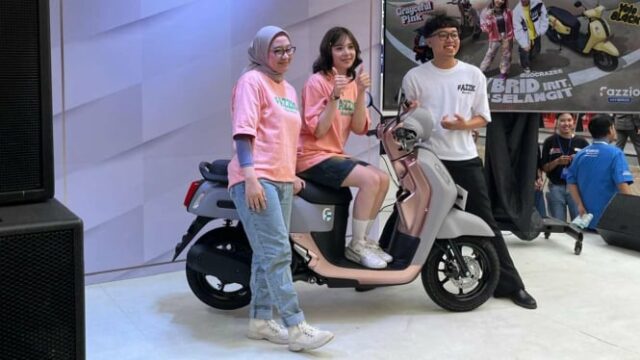 Yamaha Fazzio Hybrid solo está presente en la Feria de Yakarta Kemayoran 2025, listo para probar la Generación Z

