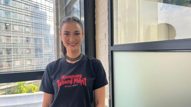 ¡Prepárate para cambiar! Atiqah Hasiholan tocó en una película de terror en un dukun fetal

