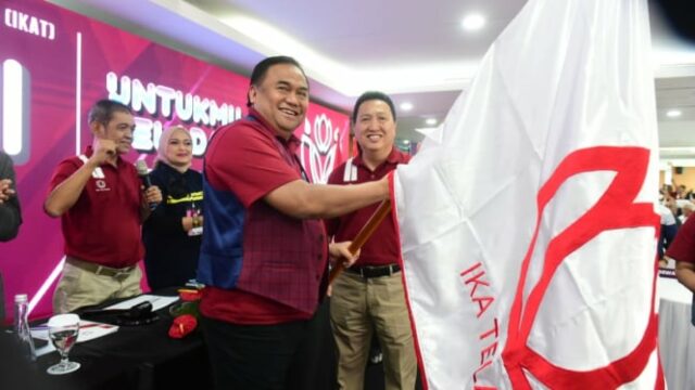 Boy Thohir reemplazó a Rachmat Gobel para ser el presidente de la Asociación de Familia de la antigua SMA Negeri 3 Teladan Yakarta


