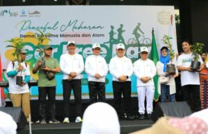 Comience a pacífico Muharam, Menag compartiendo cientos de semillas de árboles para dar la bienvenida al Año Nuevo Islámico Comience a pacífico Muharam, Menag compartiendo cientos de semillas de árboles para dar la bienvenida al Año Nuevo Islámico