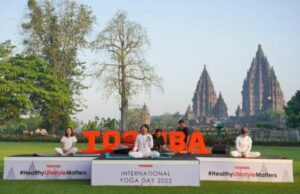 El Día Internacional del Yoga tuvo lugar en el Templo de Prambanan, apoyando el estilo de vida saludable de la comunidad urbana El Día Internacional del Yoga tuvo lugar en el Templo de Prambanan, apoyando el estilo de vida saludable de la comunidad urbana