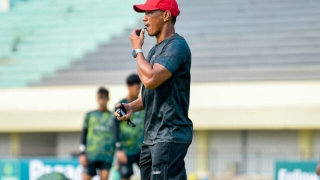 Zulkifli Syukur se convierte en el derecho de Gerald Vanenburg en el equipo nacional indonesio U-23

