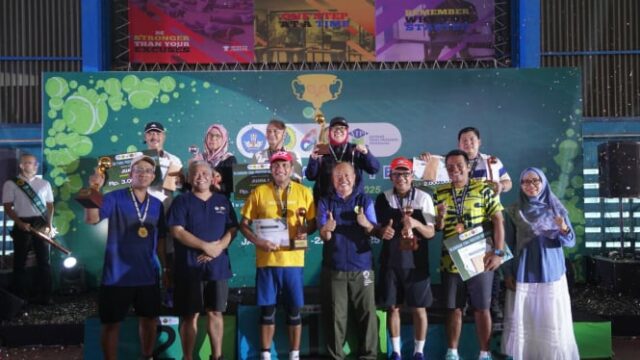 Dúo Decano de Fikk Unj y el Profesor Undiksha gana campeón

