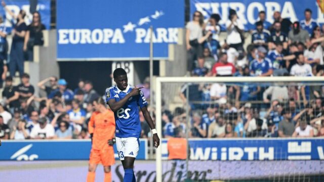 Chelsea firma a Mamadou Sarr de Ligue 1 Club Estrasburgo

