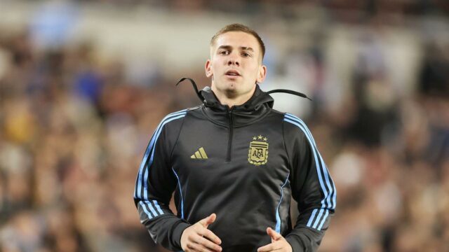 Real Madrid firma a la adolescente de Argentina Mastantuono en un acuerdo de seis años

