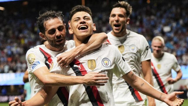 View: Argentina midfielder Echeverri scores of beautiful free kick, earns praise from Guardiola

