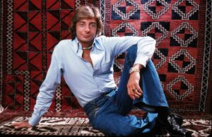 Celebre la vida de Barry Manilow en las fotos Celebre la vida de Barry Manilow en las fotos