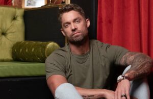 Brett Young agregó el punto de vista de una mujer a su golpe n ° 1 « en caso de que no lo sepas. Brett Young agregó el punto de vista de una mujer a su golpe n ° 1 `` en caso de que no lo sepas.