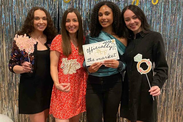 La novia dice que casarse después de 28 cambios en La novia dice que casarse después de 28 cambios en las vibraciones del festival Bachelorette (exclusivo)