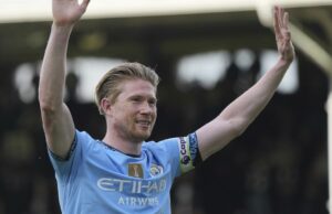 Kevin de Bruyne firma para Napoli después de salir de Manchester City Kevin de Bruyne firma para Napoli después de salir de Manchester City