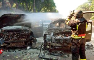 Rockets rusos golpean casas, centro médico en Ucrania Russian rockets hit homes, medical centre in Ukraine