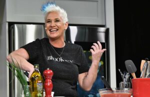 Anne Burrell pensó en « Living the Rock Star Chef Life » poco antes de la muerte Anne Burrell pensó en `` Living the Rock Star Chef Life '' poco antes de la muerte