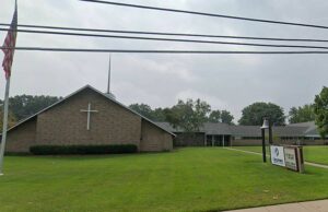 El hombre abre fuego al servicio dominical El hombre abre fuego al servicio dominical