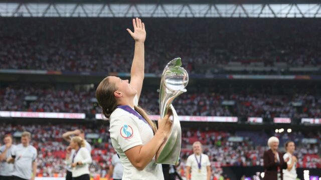 Fran Kirby, quien ganó Euros de 2022 femeninos con Inglaterra, se retira del fútbol internacional 

