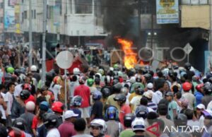 Pattimura Universidad Presente Profesor de Estudio UNJ de Resolución de Conflictos 1999 Maluku Pattimura Universidad Presente Profesor de Estudio UNJ de Resolución de Conflictos 1999 Maluku