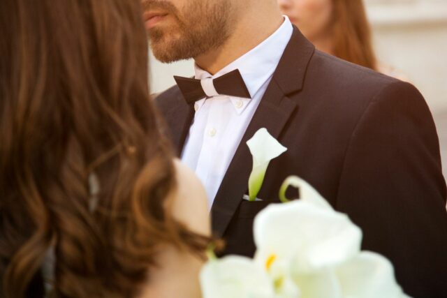 El novio hace una confesión impactante el día de la boda

