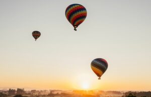 El accidente de Montgolfière mata a 8, deja que los pasajeros salten al aire para escapar del incendio El accidente de Montgolfière mata a 8, deja que los pasajeros salten al aire para escapar del incendio