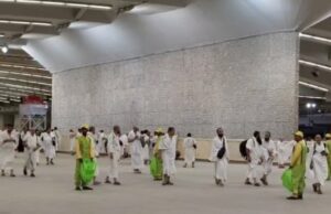 Hoy, los peregrinos indonesios se postulan para el primer Jumrah el día de Tasyrik