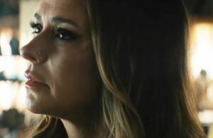 Jennifer Love Hewitt protagoniza el nuevo trailer «Sé lo que hiciste el verano pasado» Jennifer Love Hewitt protagoniza el nuevo trailer "Sé lo que hiciste el verano pasado"