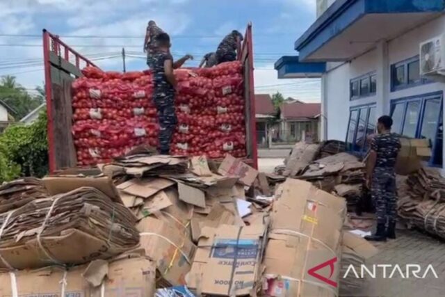 AAL reveló el contrabando de cebollas ilegales que pesan 11 toneladas

