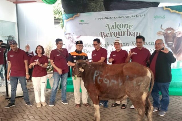 Oficina Regional de la Oficina Regional 8 Yakarta distribuye 3.000 paquetes de carne de sacrificio

