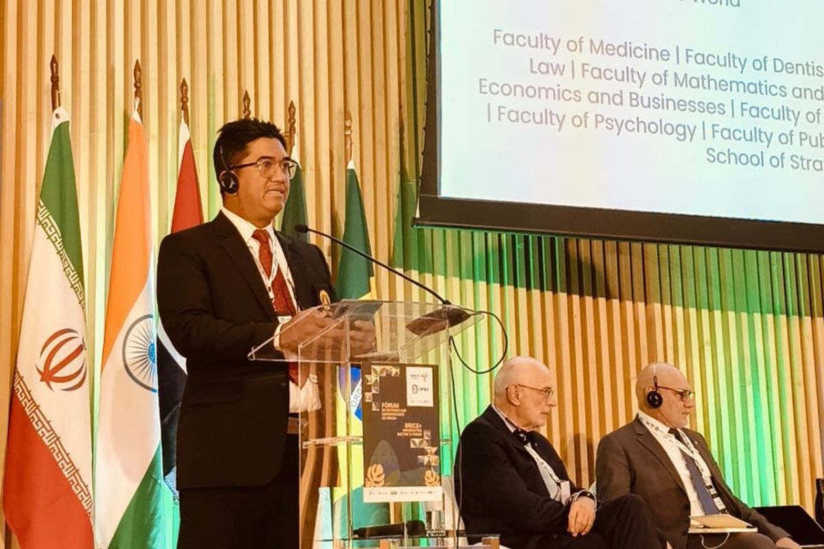 Canciller de UI hablando de fortalecimiento internacional en el Brics Chancellor Forum+ Brasil

