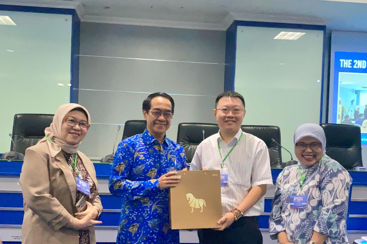La Universidad de Hasanuddin posee un simposio internacional sobre el mar y la sostenibilidad costera

