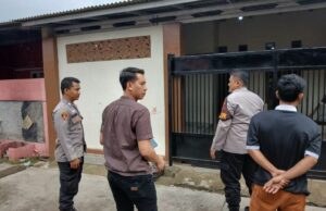 Un hombre en la ciudad de Serang fue encontrado muerto con sangre en el porche Un hombre en la ciudad de Serang fue encontrado muerto con sangre en el porche