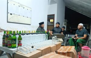 ¡Raided! Cientos de botellas de alcohol fueron confiscadas cerca del internado, la Fuerza de Tarea de Miras se mueve rápidamente ¡Raided! Cientos de botellas de alcohol fueron confiscadas cerca del internado, la Fuerza de Tarea de Miras se mueve rápidamente