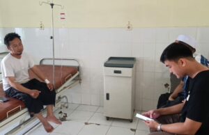 Viral, el príncipe en Gondang Wetan se casa con la novia con la condición de que se infunda la mano Viral, el príncipe en Gondang Wetan se casa con la novia con la condición de que se infunda la mano