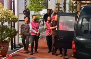 Kejari nuevamente se resistió a seis sospechosos en el presunto caso de corrupción de Purwakarta Kejari nuevamente se resistió a seis sospechosos en el presunto caso de corrupción de Purwakarta