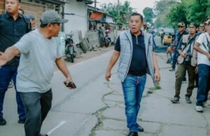 El gobierno de Karawang Regency se hace cargo de las reparaciones en la línea Pantura El gobierno de Karawang Regency se hace cargo de las reparaciones en la línea Pantura