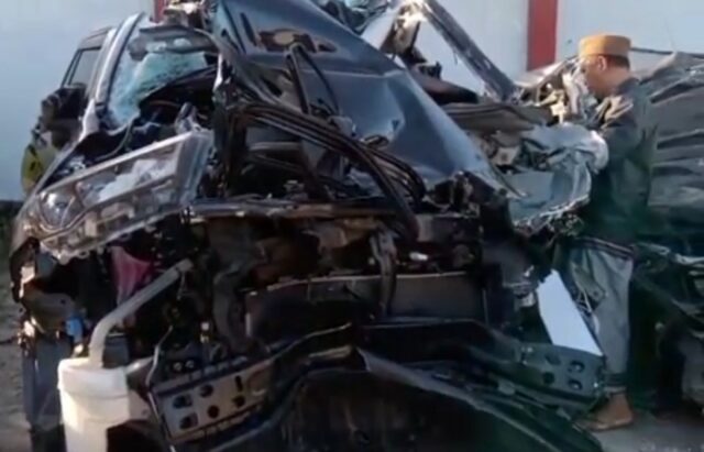 Esta es una cronología completa del accidente de Toyota Innova Esta es una cronología completa del accidente de Toyota Innova Zenix asesinado por el presidente de PCNU Pamekasan