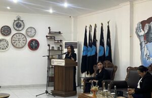 Wamenpar ni luh Puspa pidió no discriminar a los turistas nacionales Wamenpar ni luh Puspa pidió no discriminar a los turistas nacionales