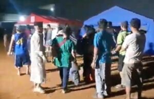 Miles de residentes afectados por el incendio de Kapok Muara North Yakarta fueron desplazados Miles de residentes afectados por el incendio de Kapok Muara North Yakarta fueron desplazados