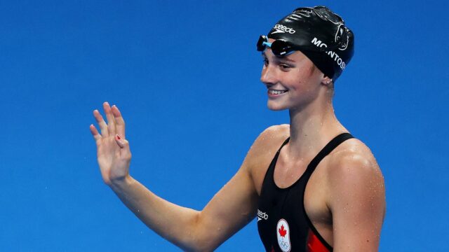 Récord mundial en natación! McIntosh Crushes 400m Freestyle Record

