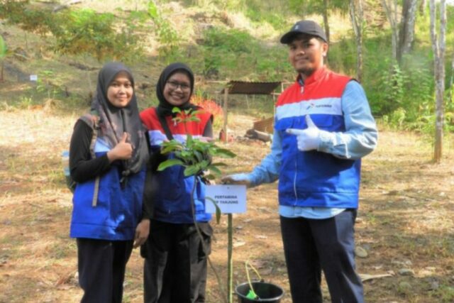 Pertamina EP Tanjung Field y South Kalimantan Bksda tiene una acción Lestari en el Monte Kentawan

