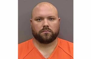 El expick ex-fugitivo desaparece después de un accidente de DUI mortal El expick ex-fugitivo desaparece después de un accidente de DUI mortal