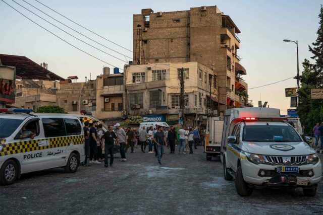 El terrorista suicida en Siria mata al menos 20, al herir a decenas más durante el ataque de la Iglesia

