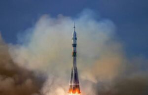 Los cohetes rusos matan 4 en una ciudad ucraniana cuando Kyiv afirma que dañó el puente clave Russian rockets kill 4 in a Ukrainian city as Kyiv claims it damaged key bridge