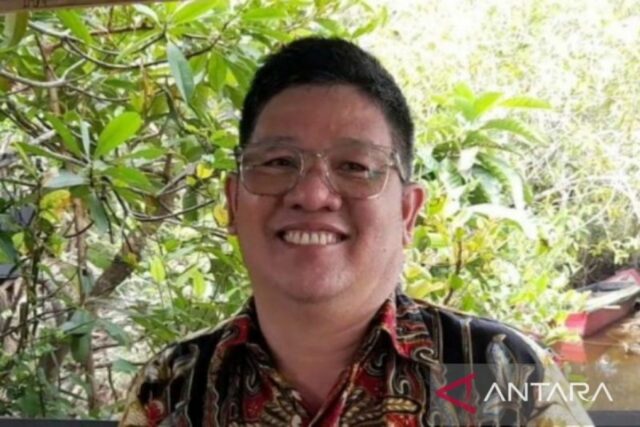 El estudiante de UGM Yogyakarta tiene a Kkn en el centro de Bangka

